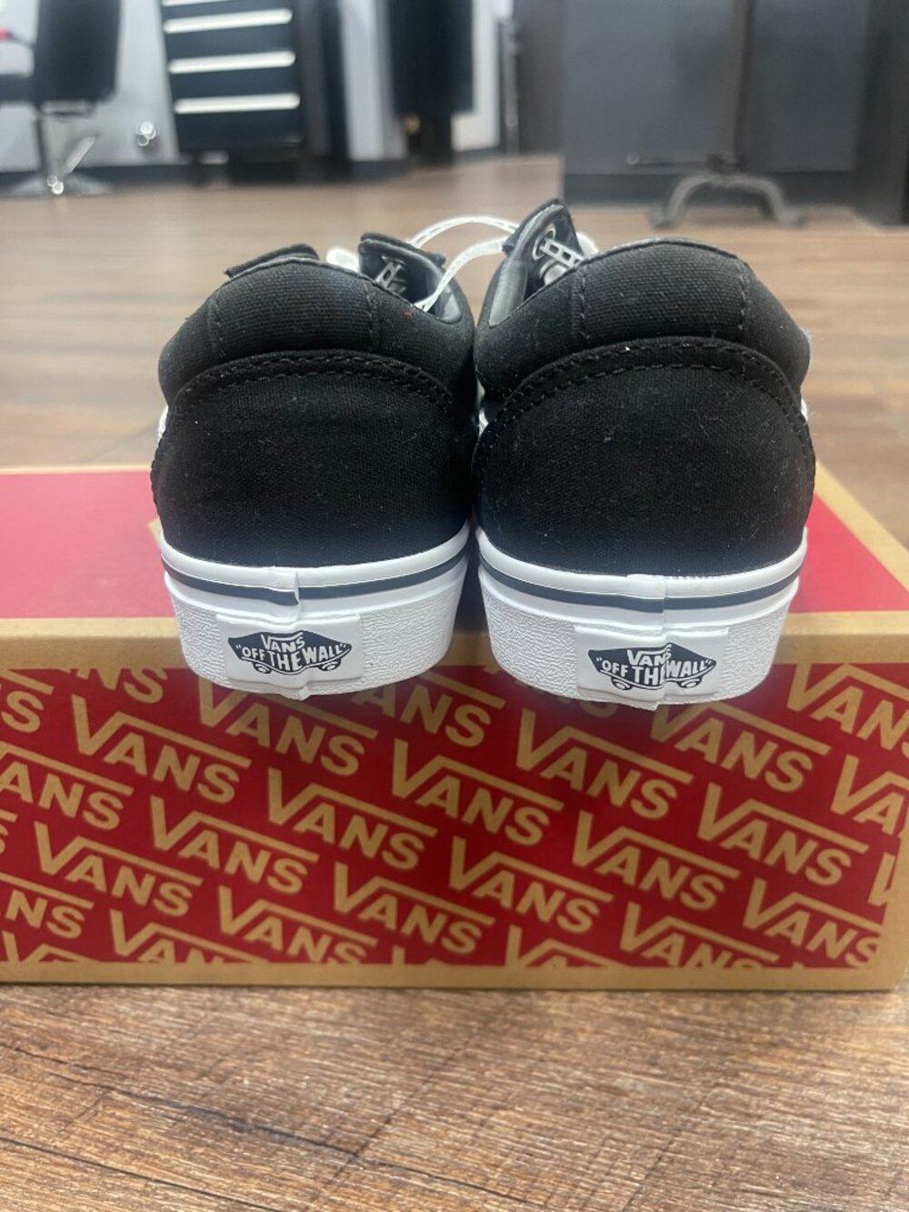 Vans Ward Low Sneakers Women's Size 6 New Without Tags - Picture 3 of 7